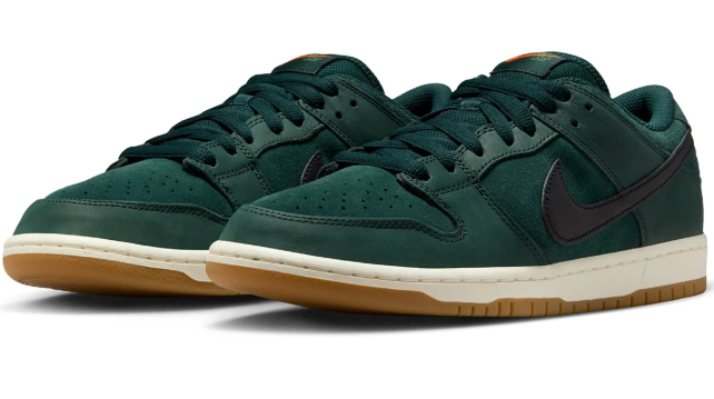 Nike SB Dunk Low Pro Orange Label 'Dark Fir / Black / Fir / Sail'