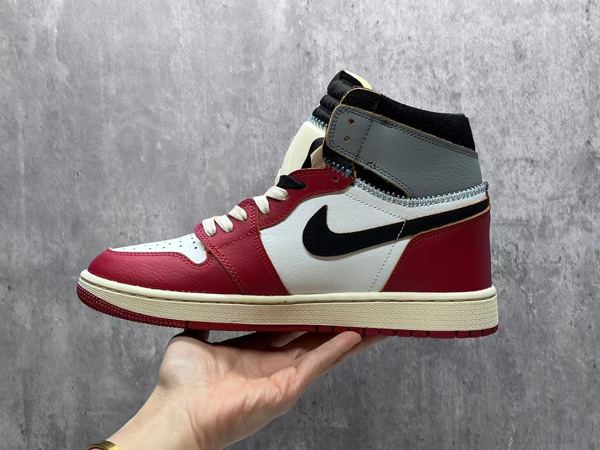 Air Jordan 1 Retro High OG "White/Black/Varsity Red"