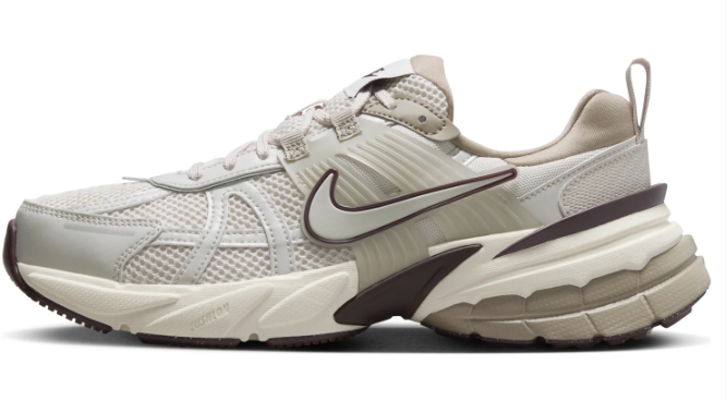 Nike V2K Run Women's Sneakers - Light Greenish Brown / Khaki / Earth